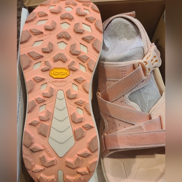 Hoka Infini Hike TC Womens Dawn Light/Vanilla New - Picture 8 of 8